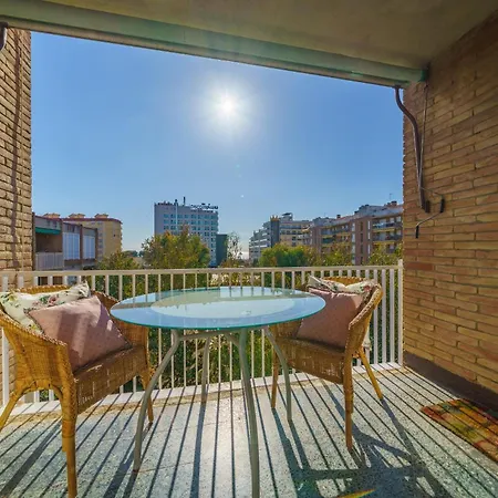 Homeholidaysrentals Miracel *